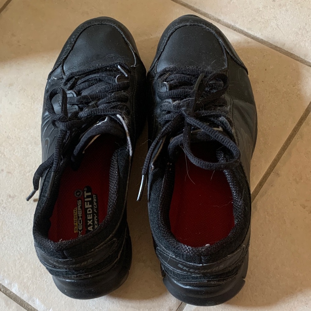 Skechers Black Relaxed Fit Sneakers